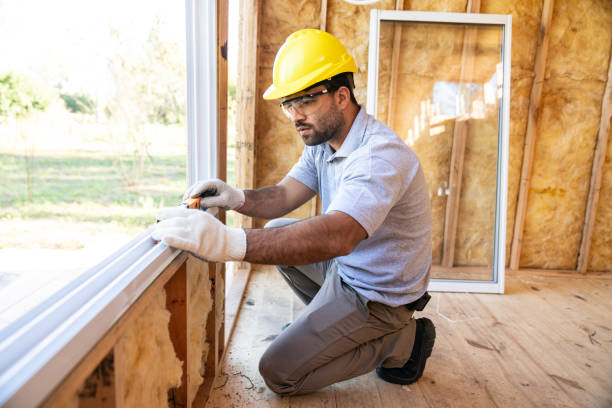 Best Spray Foam Insulation  in Roxana, IL